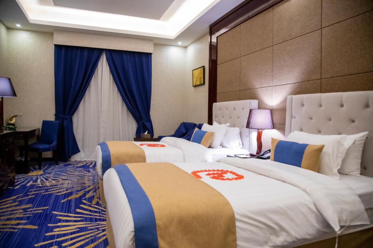 Holiday Khaleej Hotel Riaad Buitenkant foto