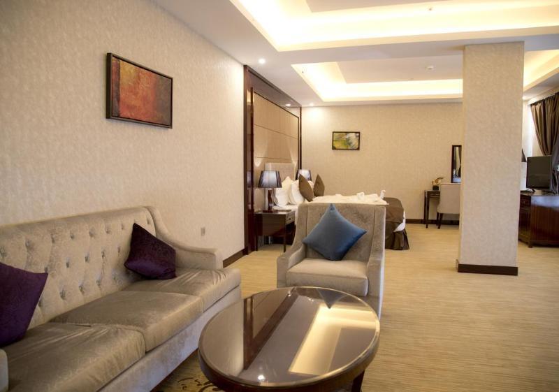 Holiday Khaleej Hotel Riaad Buitenkant foto